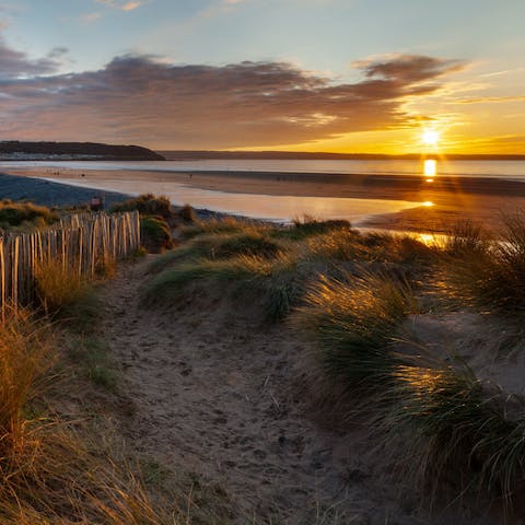 Pack up the provided picnic hamper for a sunset supper on the beach