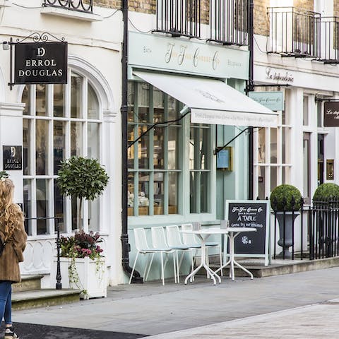 Peruse the luxury shops, pavement cafés and bars of Belgravia