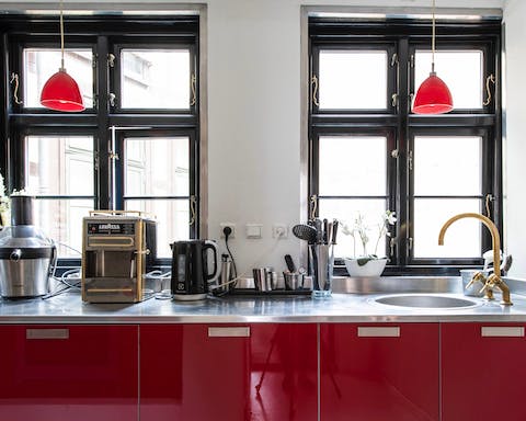 The lively red kitchen