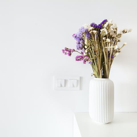 The minimalist vase