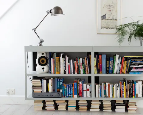 This playful bookshelf with tonnes of books