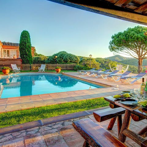 Find the perfect spot for leisurely days relaxing by the pool