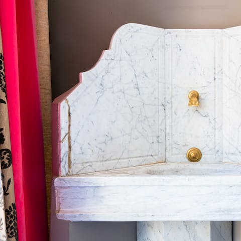 This marble washbasin 