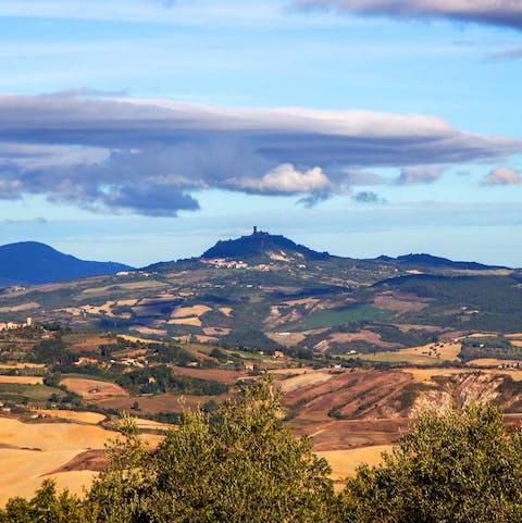 Stay in the heart of the Tuscan countryside with views for miles