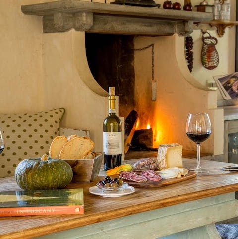 Embrace the traditional rusticana of the kitchen by the wood-fired hearth