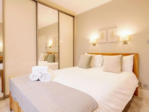 Pimlico Regency image 10