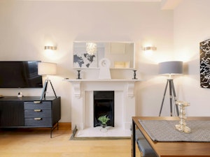 Pimlico Regency image 5