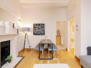Pimlico Regency image 1