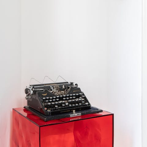 An old-fashioned typewriter