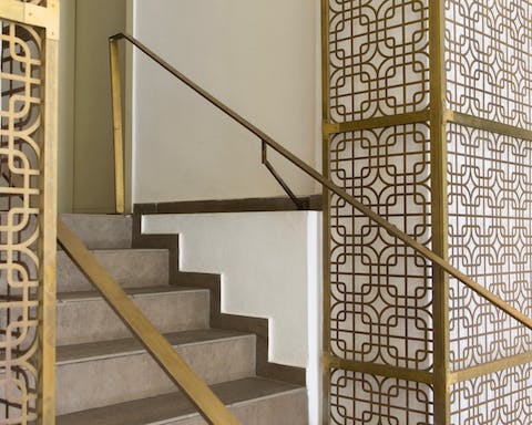 Art Deco-esque staircase