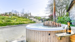 Apple Bobbing image 10