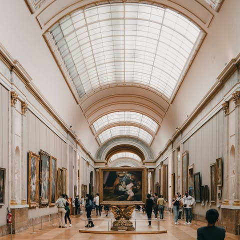 Admire the artwork in the Louvre, a twenty-minute walk away