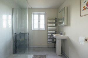Pembrokeshire & Pages image 11