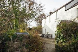 Pembrokeshire & Pages image 2