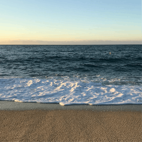 Take a dip in the crystal-clear waters of Kakilangatha Beach, just a five-minute downhill stroll away