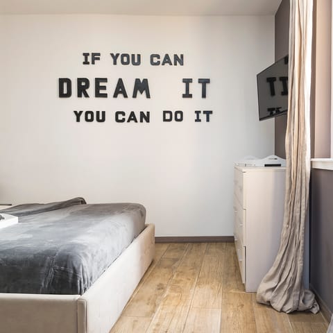 Motivational quotes on the walls