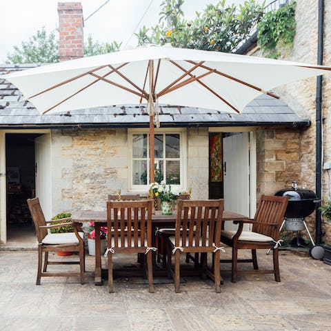 Gather together on balmy evenings for a barbecue in the courtyard