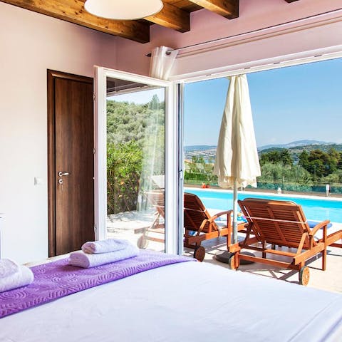 Wake up to views over the Lefkas mountains each morning