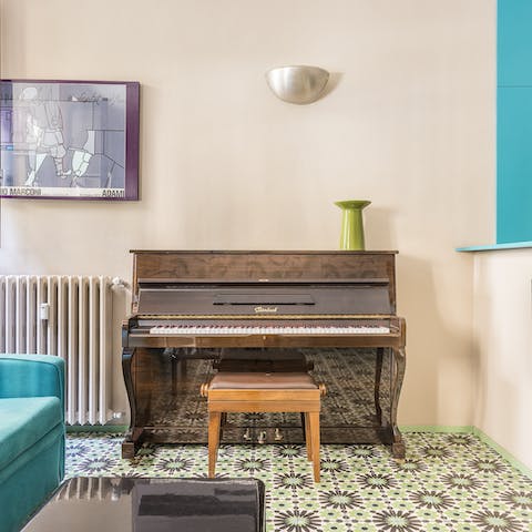 Make the most of the upright piano at the apartment