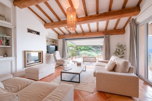 Calm Riviera image 3