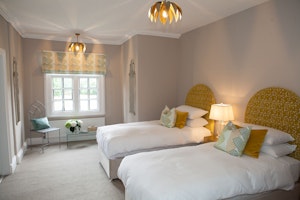 Lofty Manor image 11