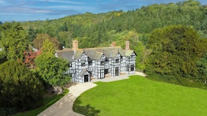 Lofty Manor image 6
