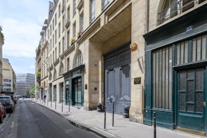 Les Deux Anglaises image 2