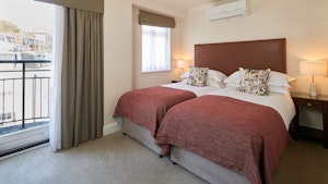 Knightsbridge Luxury image 7