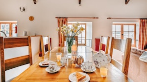 Hen House Hideaway image 9