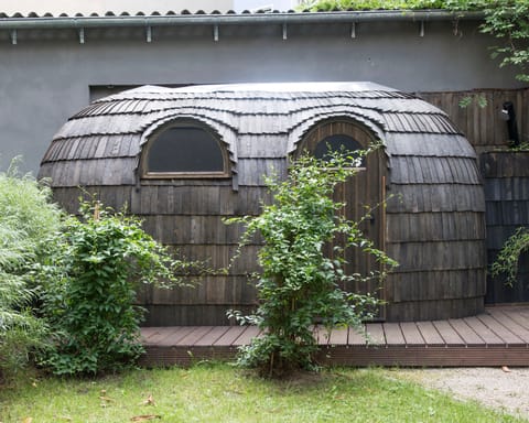 The shared sauna in the garden