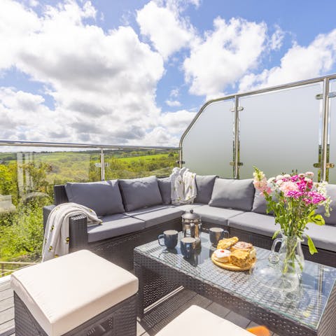 Head up to the balcony for alfresco tea time with countryside views