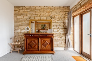 The Rustic Barnhouse image 10