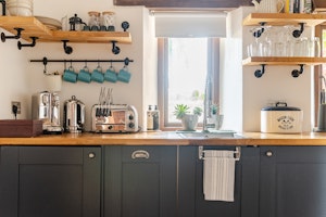 The Rustic Barnhouse image 7