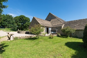 The Rustic Barnhouse image 3