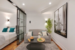 Boulevard Living image 1