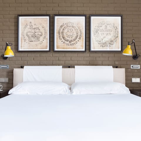 Sleep soundly in hotel quality linens