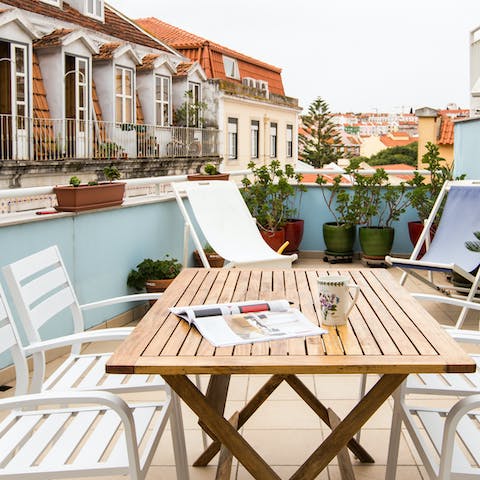 Enjoy evening drinks and alfresco dinners on the private rooftop terrace