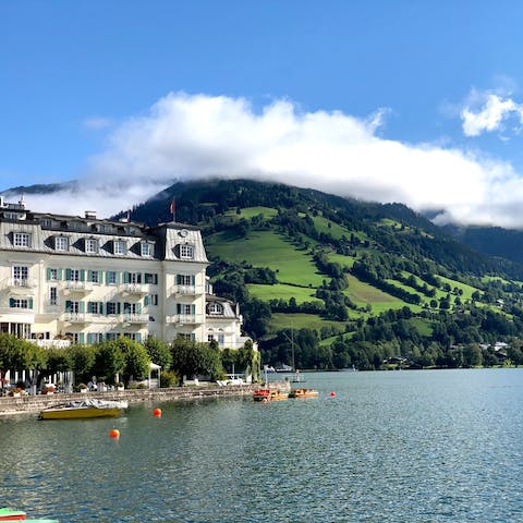 Discover the beautiful lakeside town of Zell am See, a short drive away