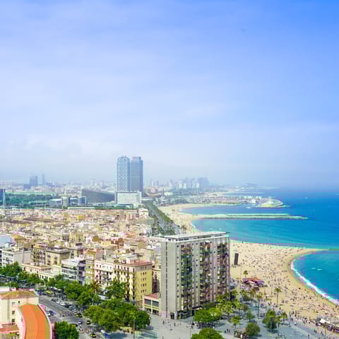 Stay in the Hospitalet De Llobregat district, just twenty-minutes away from the city centre and a ten-minute drive from the iconic Camp Nou stadium