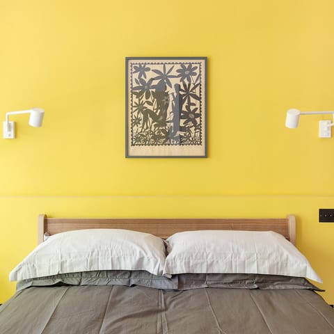 A sunny yellow bedroom