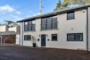 Holcombe Haven image 7