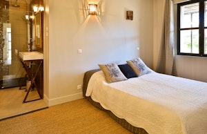 Quiet Comfort image 11