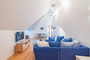 The Emperor's Loft image 9