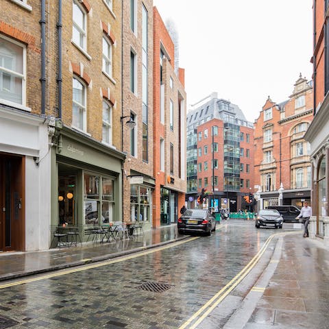 Take a wander around Marylebone to find boutiques, bars, and red-brick buildings