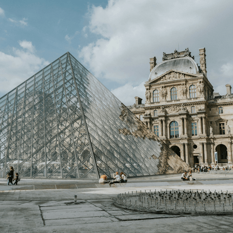 Explore all Paris has to offer – the Louvre is only a short walk away