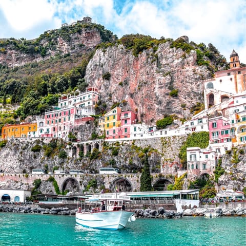 Explore the stunning Amalfi coast – your home is just a ten-minute walk from the sea