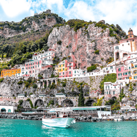 Explore the stunning Amalfi coast – your home is just a ten-minute walk from the sea