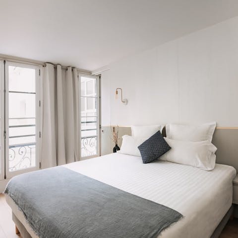 Wake up in the comfortable bedroom feeling rested and ready for another day of Paris sightseeing