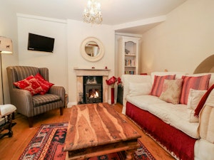 The Chalford Cottage image 9