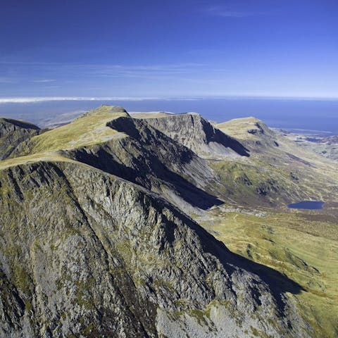 Hike the peaks of Snowdonia National Park on your doorstep